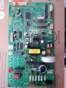 Image de cartes électroniques Mitsubishi FDCVA602HENR, composants électroniques, condensateur électrolytique cassé, diagnostic, réparation, électronique.